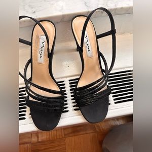 Niña size 7 sandals